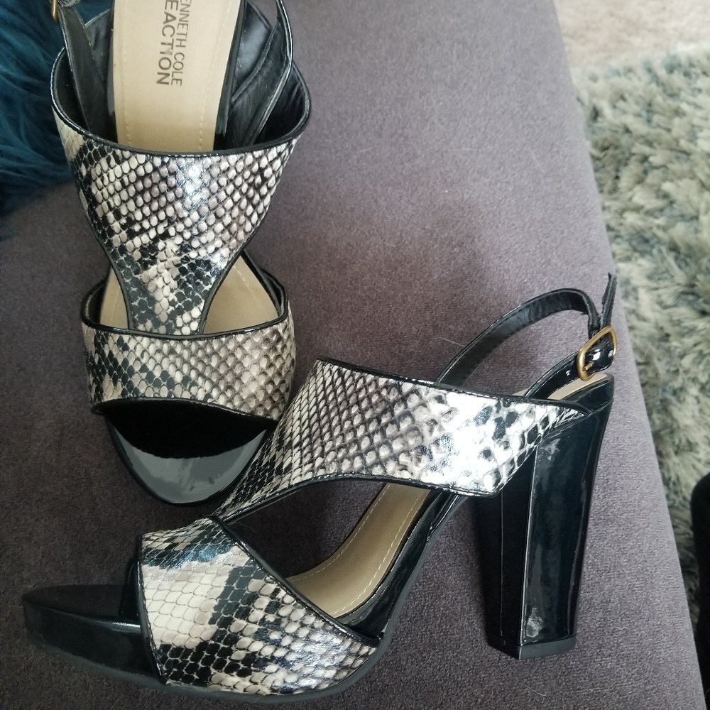 Kenneth Cole Reaction Sandals